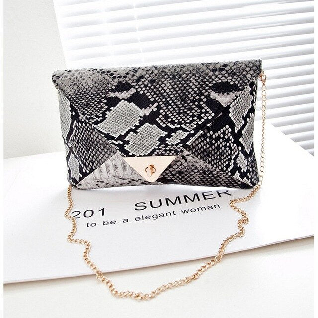 Fashion PU Leather Cross Body Shoulder Bags Ladies Retro Snake Skin Day Clutches Metal Chain Envelope Bag Women Purse Hand Bag